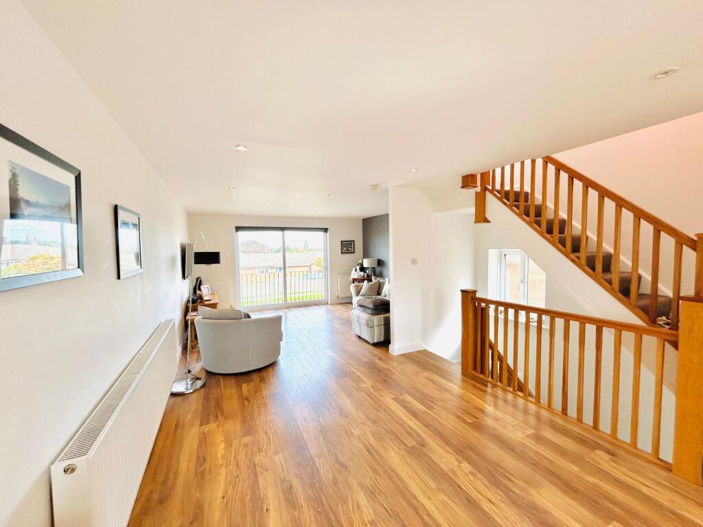 House in Lymm, Deansgreen - View 5