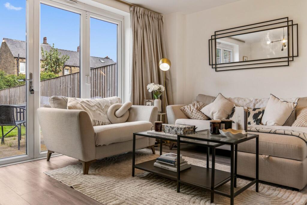 Turnstone Way, Huddersfield, HD4 photo 4
