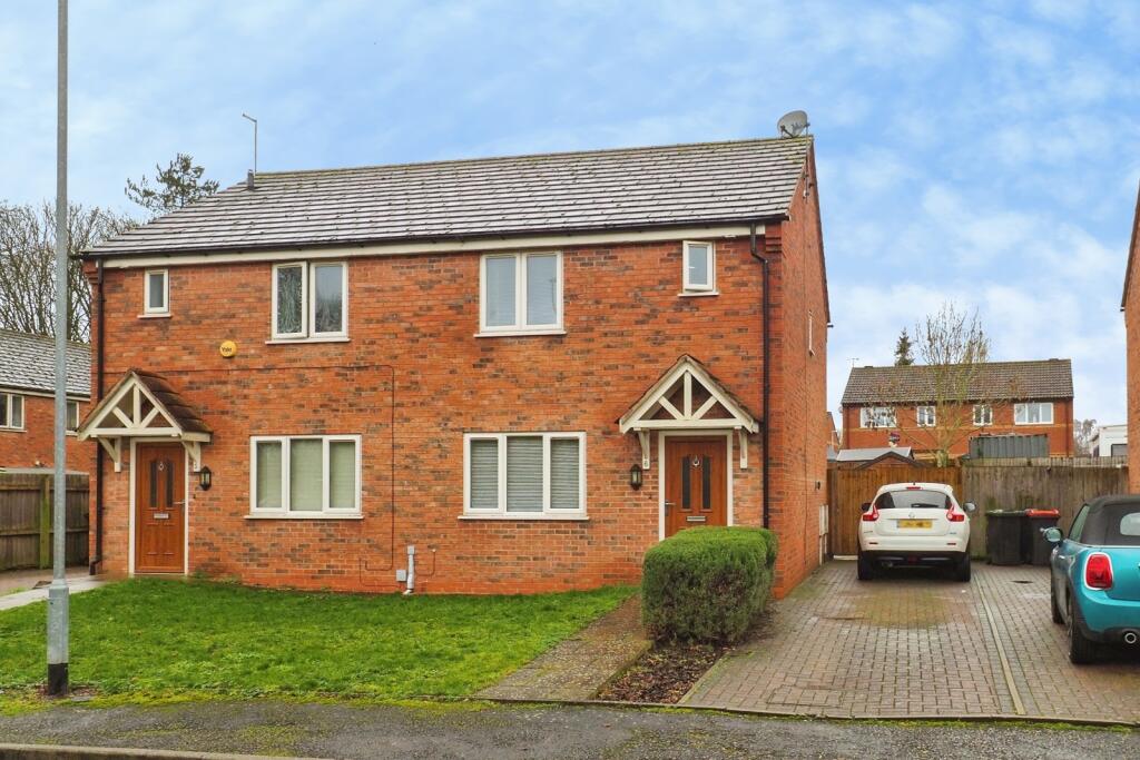 Main image of property: Pilot Drive, Hucknall, Nottingham, Nottinghamshire, NG15