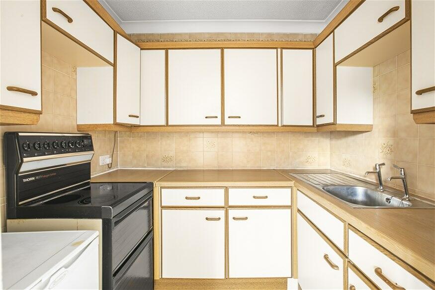 Additional image 4 of Roundwood Lane, Harpenden, AL5