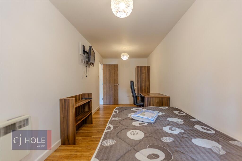 6 bedroom apartment for rent