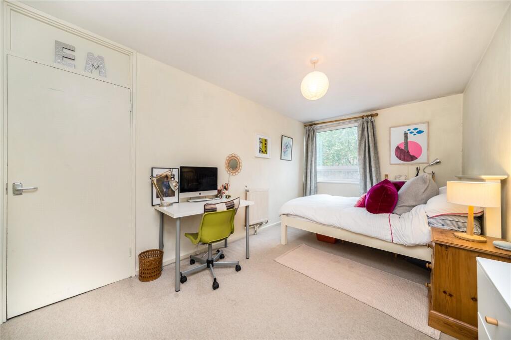 Pelter Street, Tower Hamlets, London, E2 - More