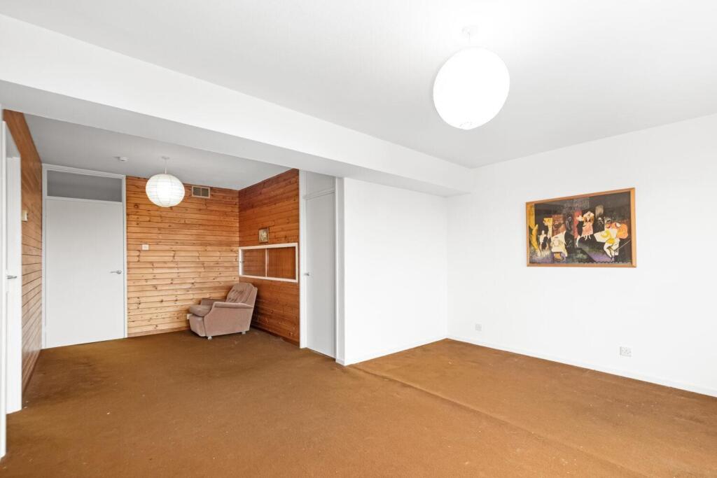 House in London - More