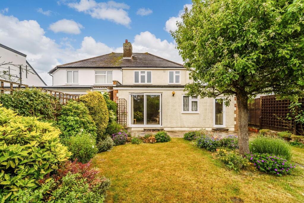 House in Epsom, Cuddington, Stoneleigh - View 4