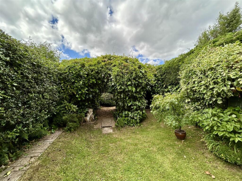 Additional image 28 of St. Kenelms Avenue, Halesowen