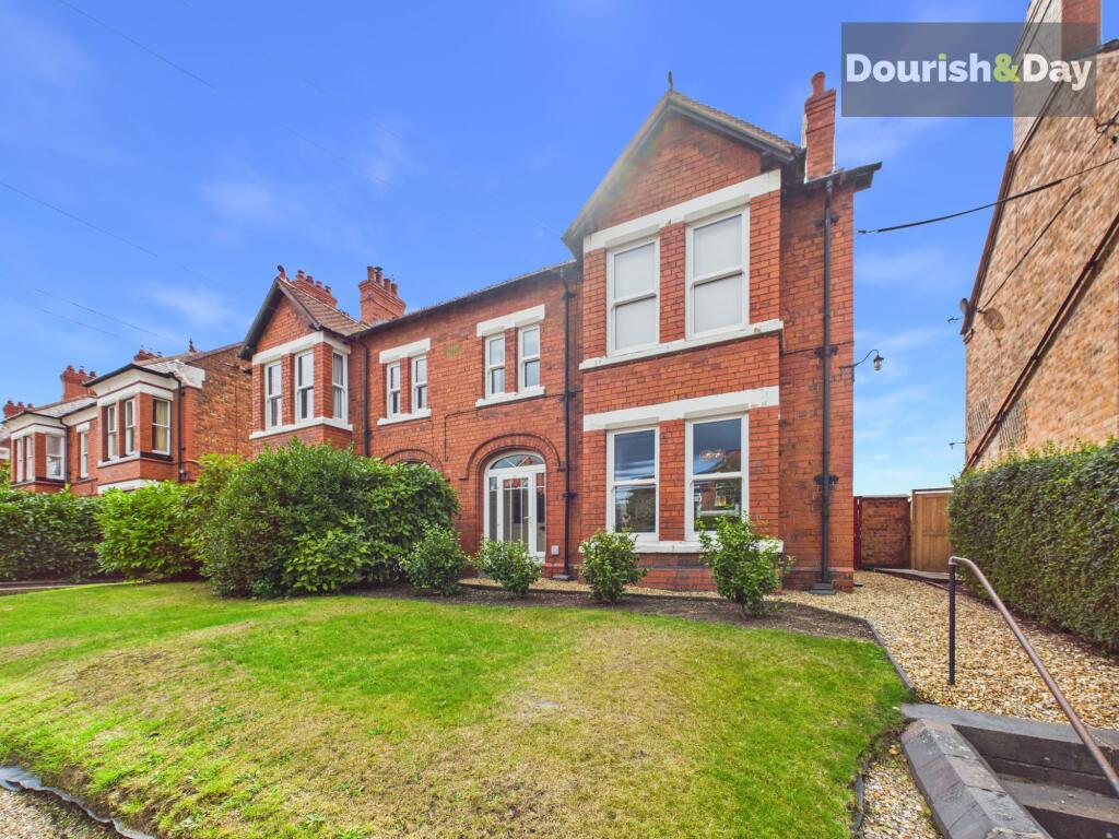 House in Whitchurch, Waymills