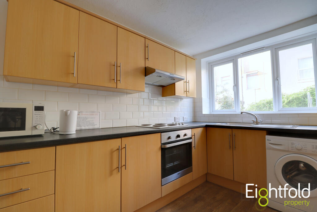 4 bedroom terraced house for rent