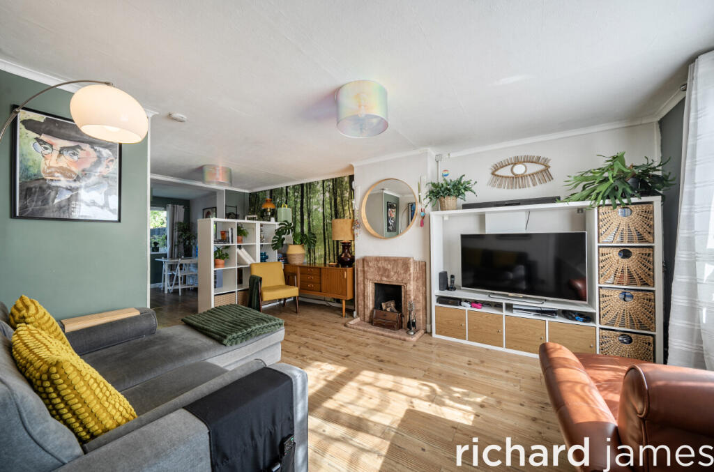 The Street, Moredon, Swindon, SN25 - View 2