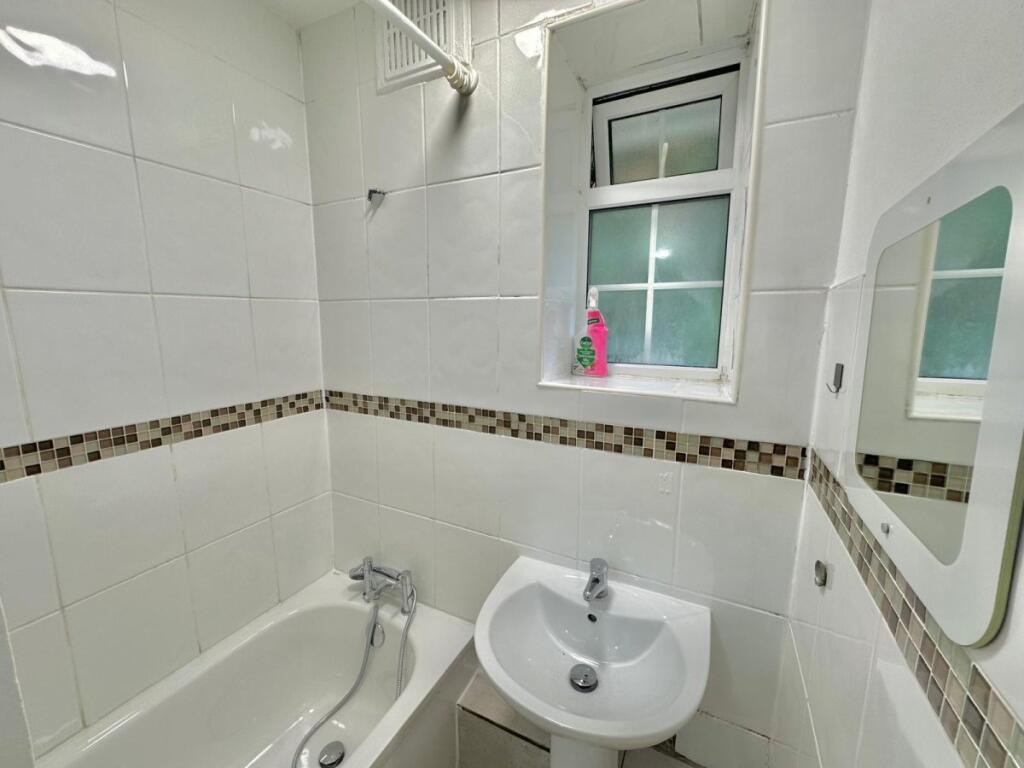 Apartment in London, Winchmore Hill, Palmers Green - More