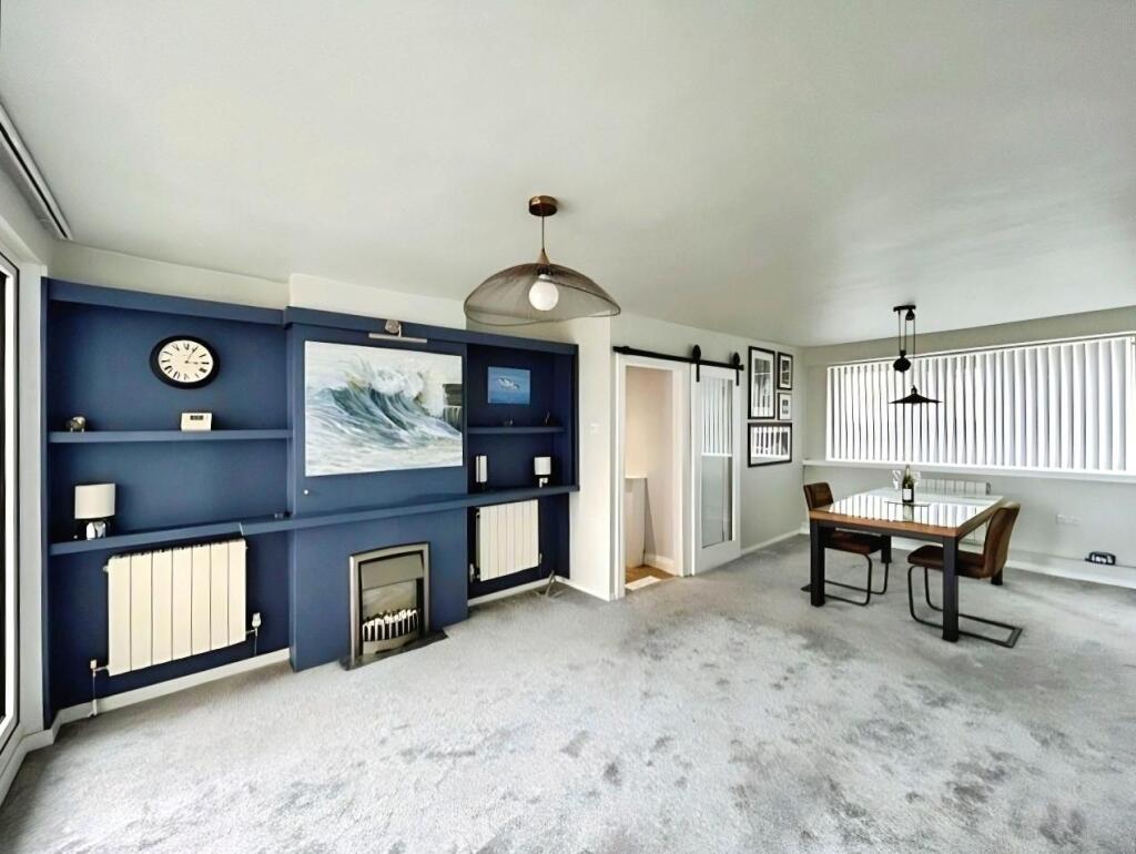 Apartment in Frinton-on-Sea, Frinton and Walton - View 5