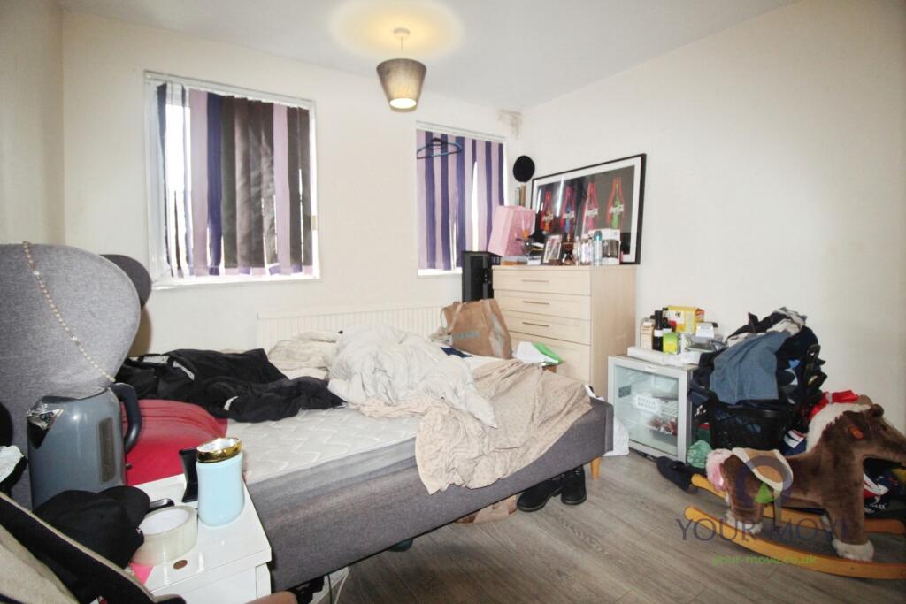 Apartment in Dacorum, Hertfordshire - More