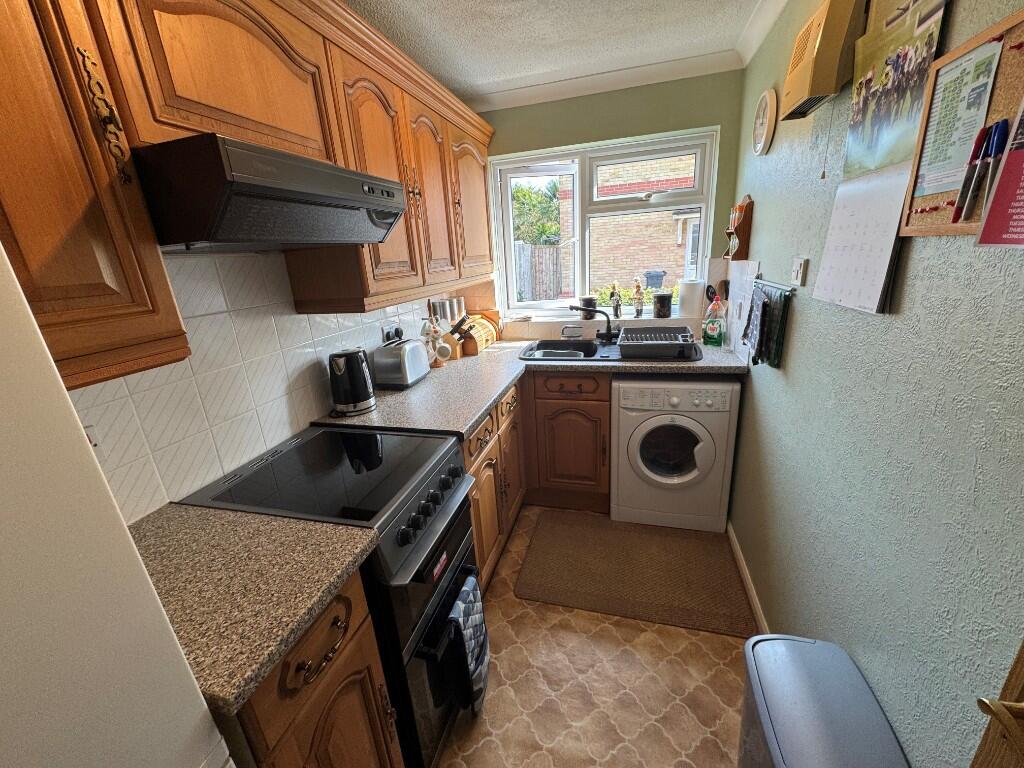 St. Andrews View, Taunton, Somerset, TA2 photo 5