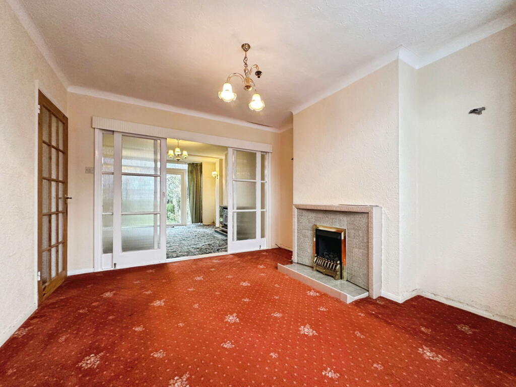 Birches Park Road, Codsall, Wolverhampton, WV8 2DT - View 2