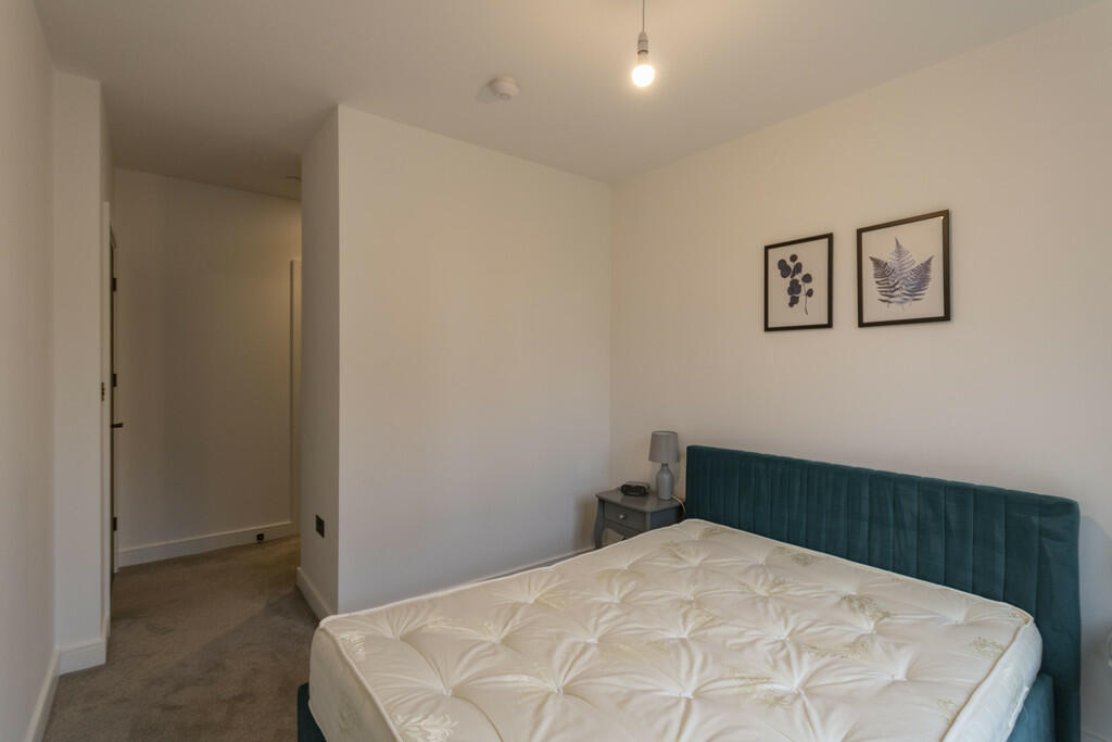 Apartment in Birmingham, West Midlands - More