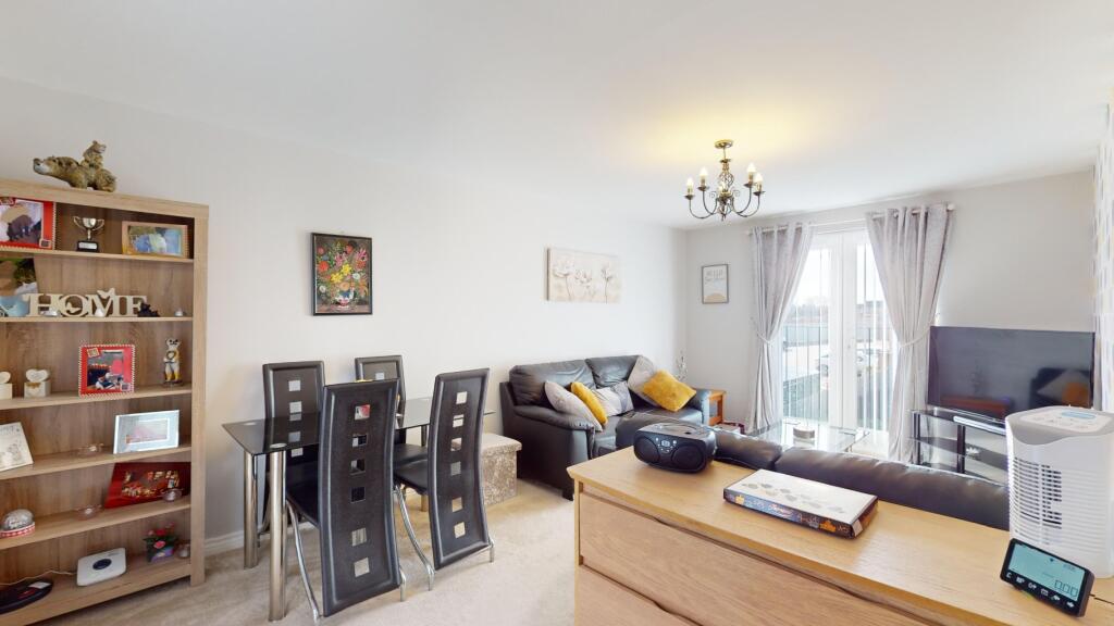 Apartment in Newport - View 4