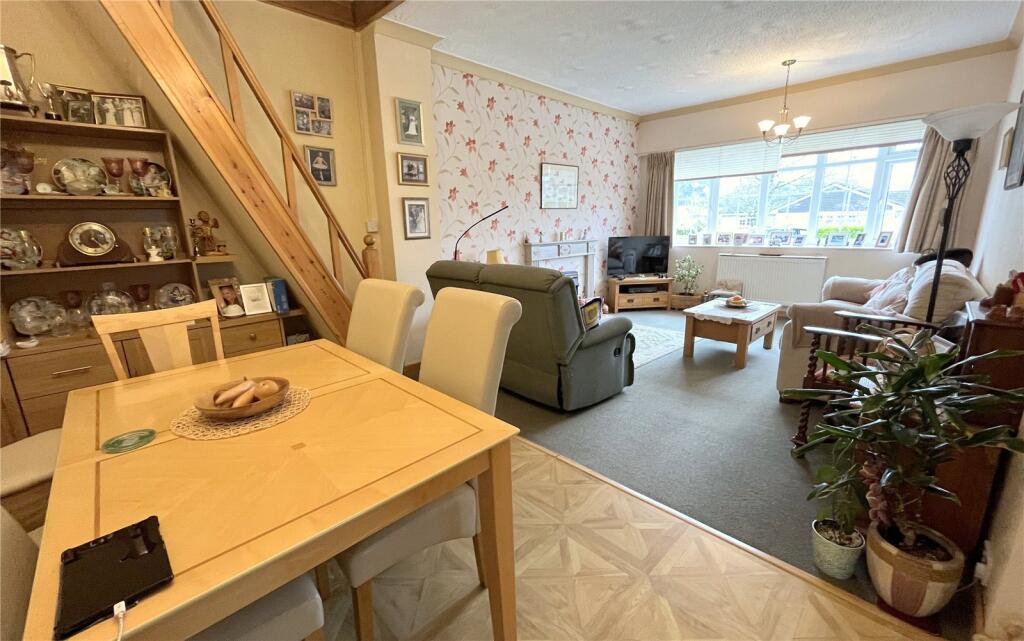 The Meadway, Highcliffe, Christchurch, Dorset, BH23 photo 4