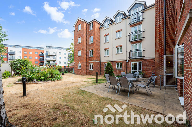 Apartment in Kingston upon Thames - View 5