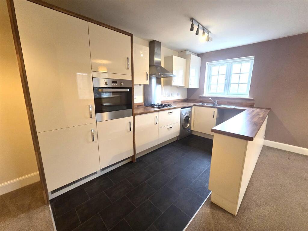 Apartment in Newark and Sherwood, The Meadows, Ollerton and Boughton CP - View 3
