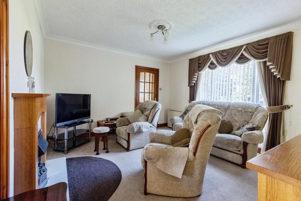 House in Wakefield - View 3