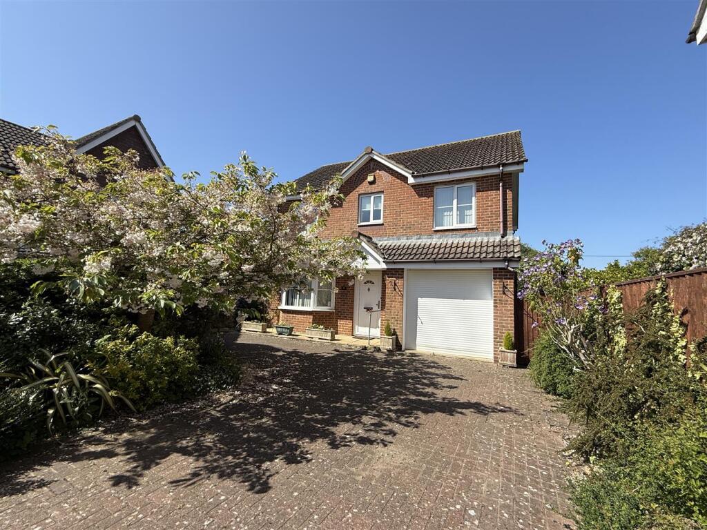 Main image of property: Spinnaker Close, Cowes
