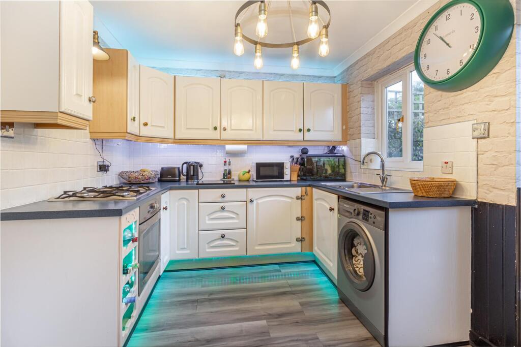 Sanctuary Close, Worcester – pohled 5