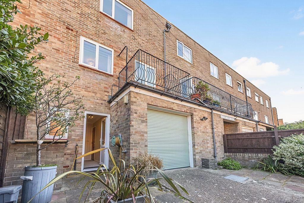 4-bed terraced on 19, Oyster Street, Old Portsmouth, £500,000