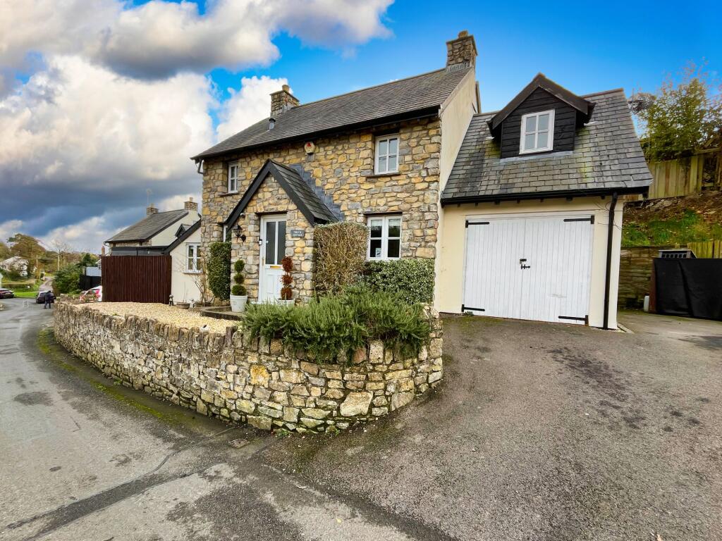 Main image of property: Thistle Cottage, St. Johns Hill, St. Athan, The Vale of Glamorgan CF62 4PA