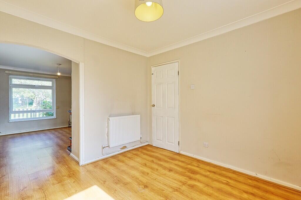 Little Lullaway, Basildon photo 4