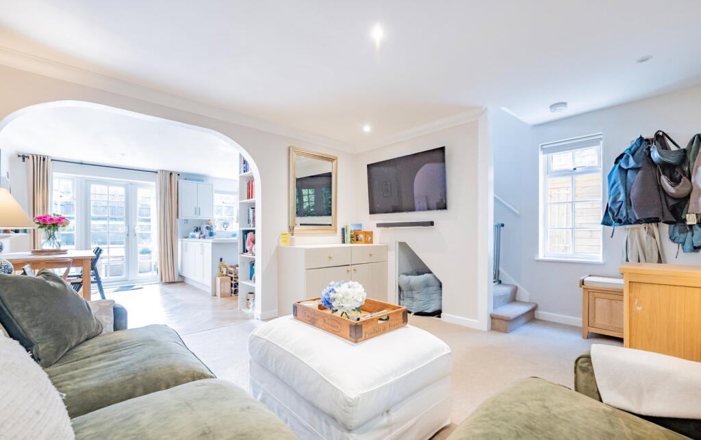 House in Tunbridge Wells, Kent - View 2