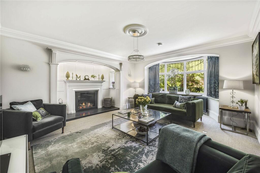 Alan Drive, Hale, Altrincham, Greater Manchester, WA15 – další