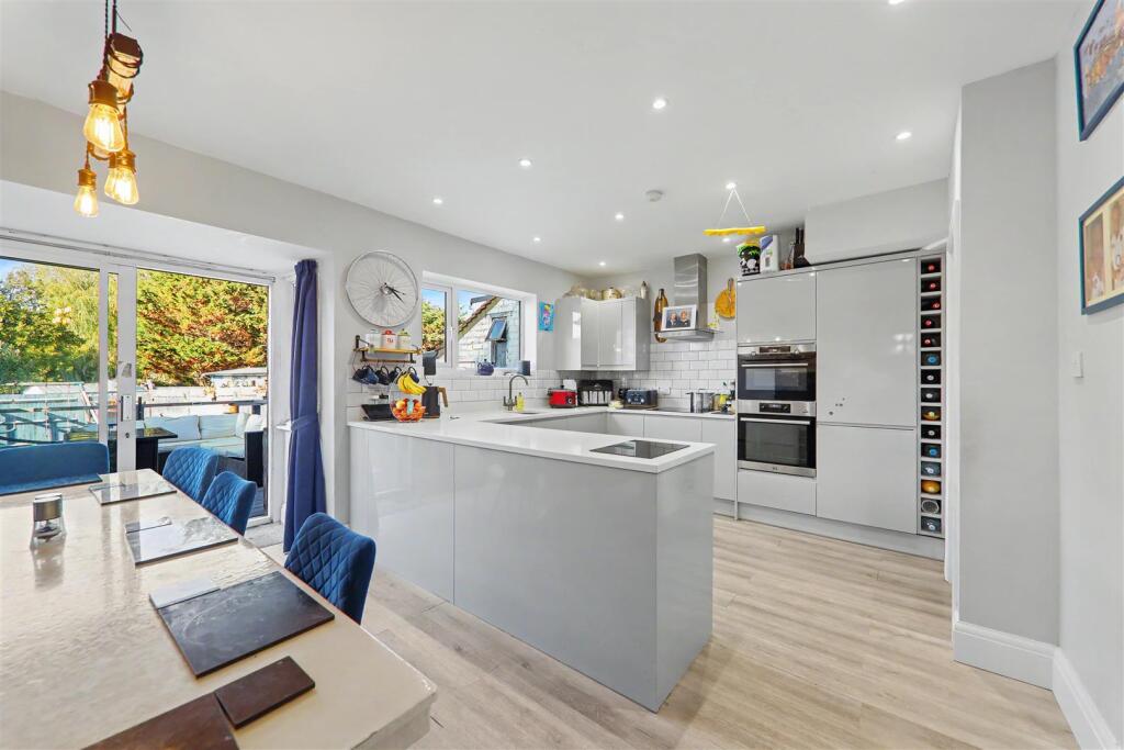 House in Brighton - View 4