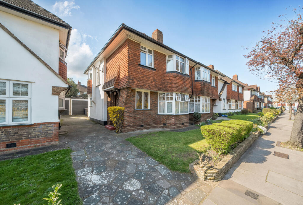 Main image of property: The Ridgeway, Waddon Ponds, CR0