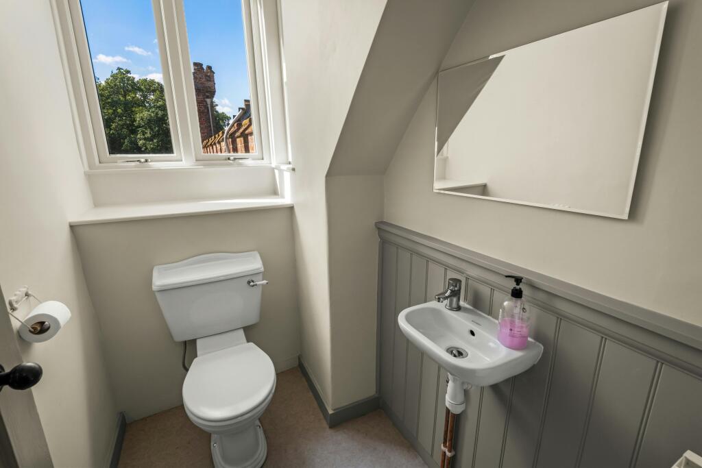 Pelician Suite WC