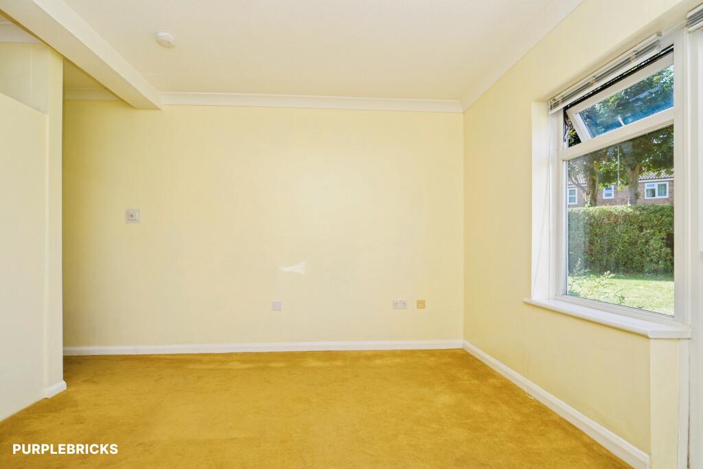 Apartment in Canterbury - View 3