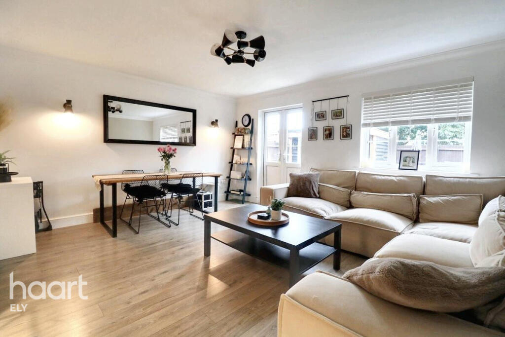Blaydon Place, Sutton photo 4