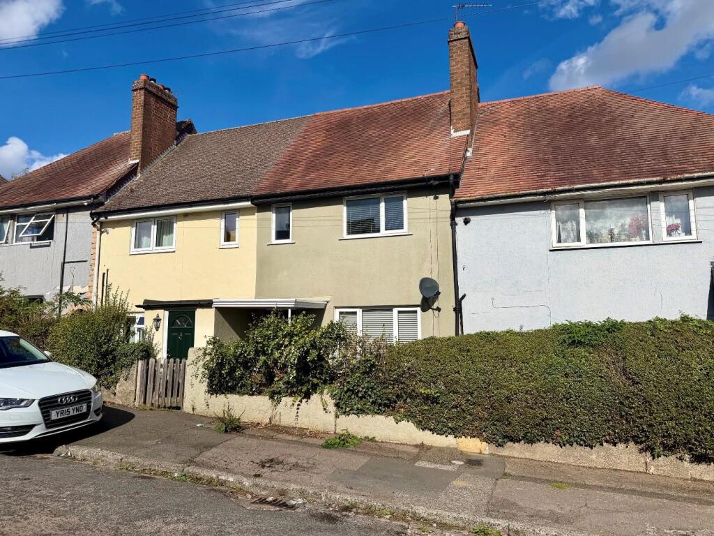 3-bed terraced on West Ridge, Kingsthorpe, Northampton NN2, £220,000