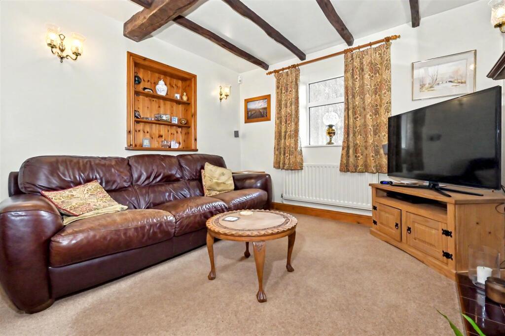House in Stoke-on-Trent - View 4