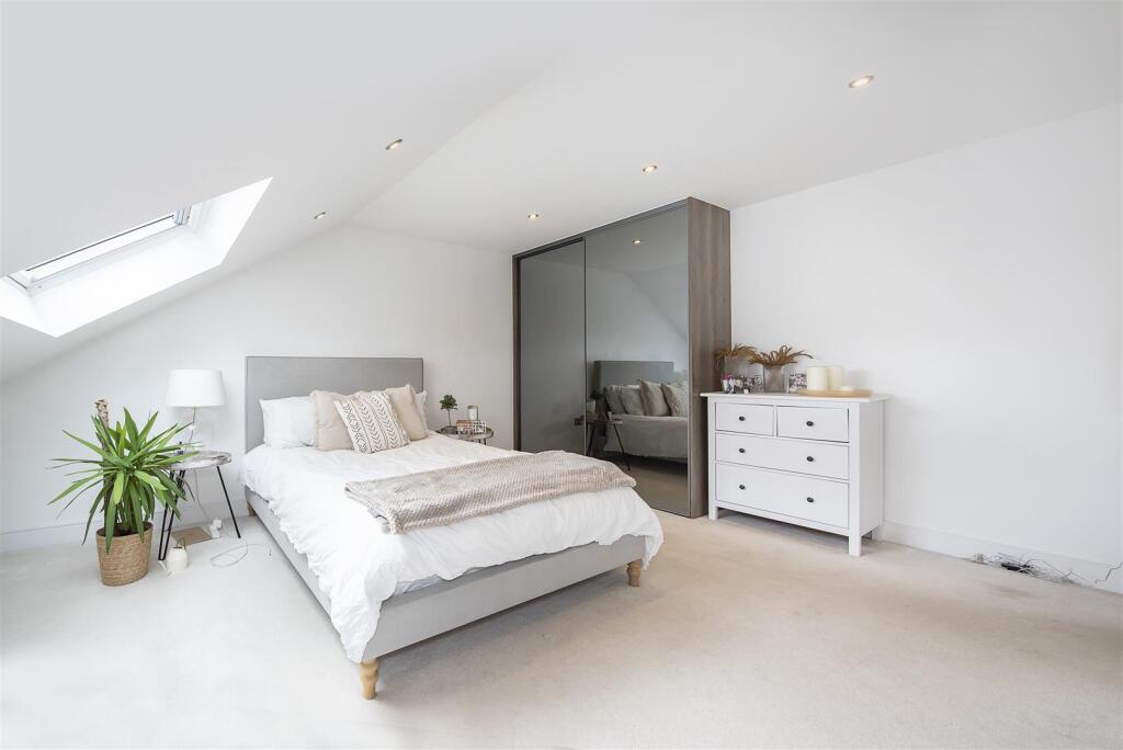 Additional image 5 of Luton Road, Harpenden