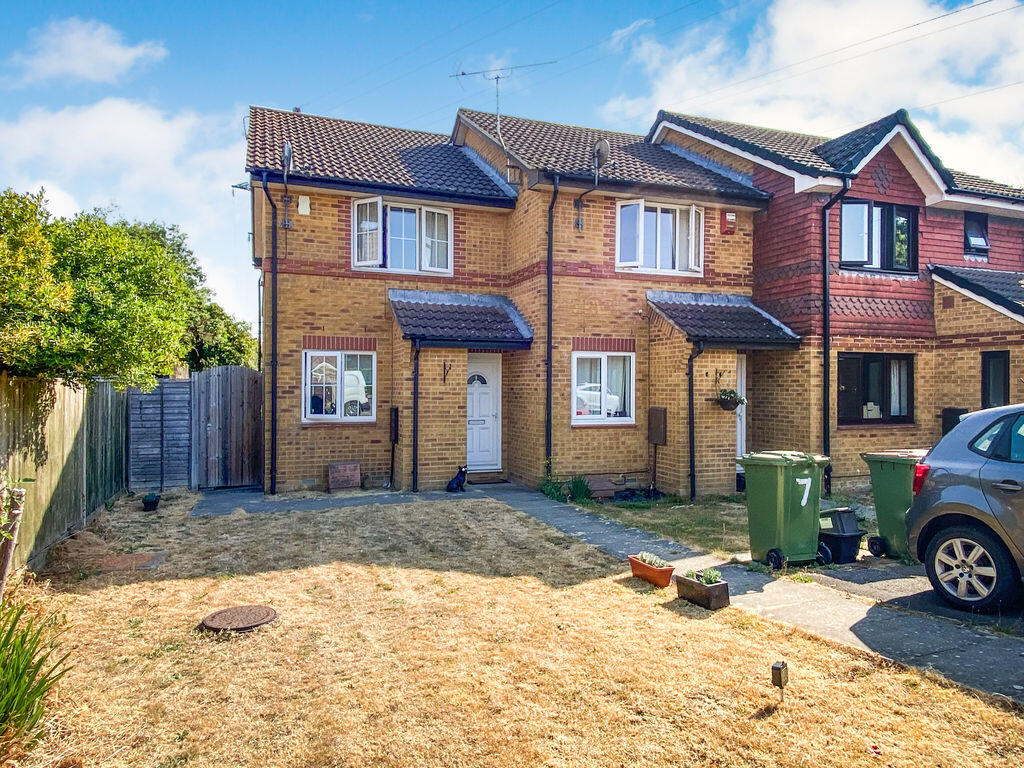 Main image of property: Hackworth Gardens, Grange Park, Hedge End, SO30