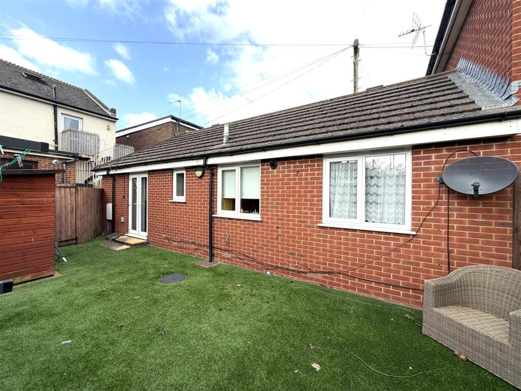 Main image of property: York Avenue, East Cowes