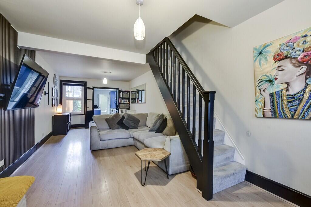 House in Watford, Hertfordshire - View 4