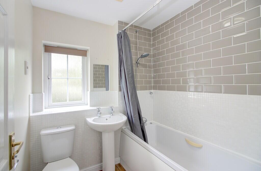 House in Swindon - View 5