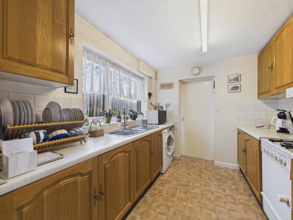 House in Tonbridge - View 3