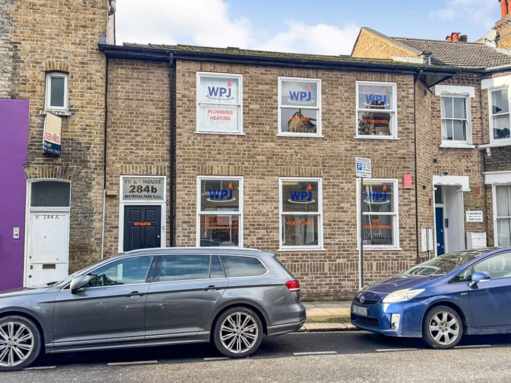 Studio terraced on Field House, 284b Battersea Park Road, Battersea, London, SW11 3BT, £325,000