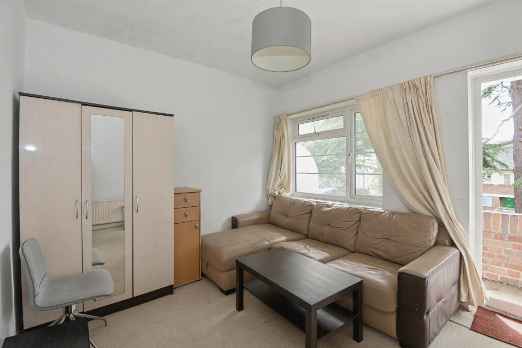 Apartment in London - View 4