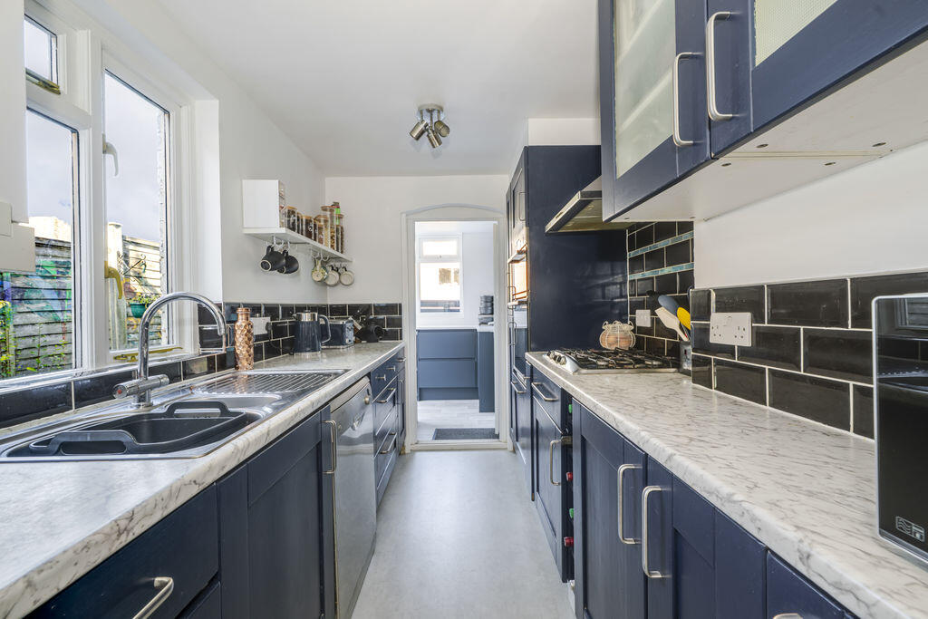 House in Wealden, Crowborough - View 2