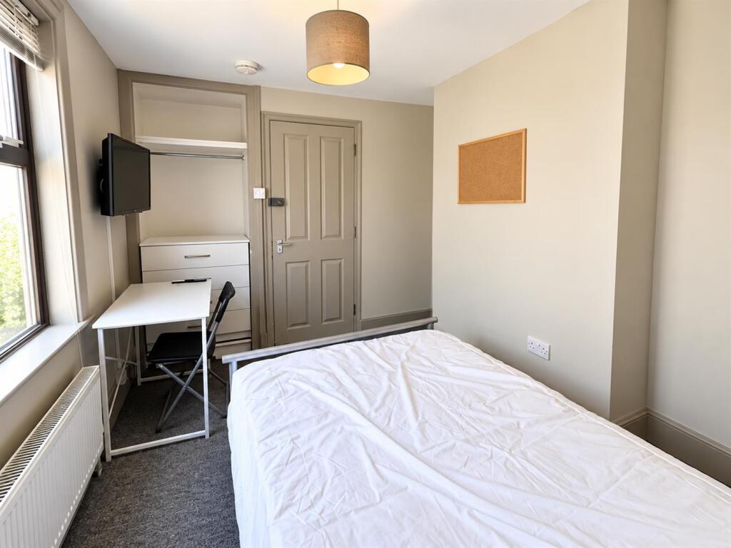 4 bedroom house for rent