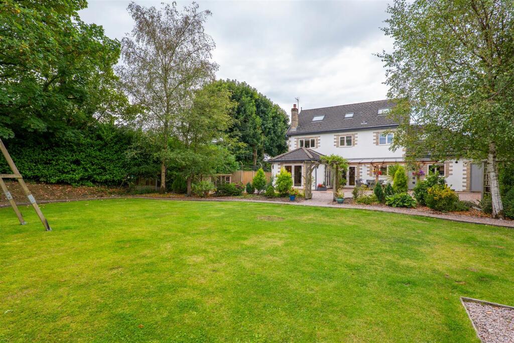 House in Preston - View 4