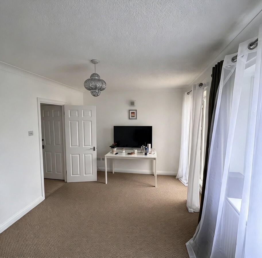 Rayner Way, Halstead, CO9 photo 4