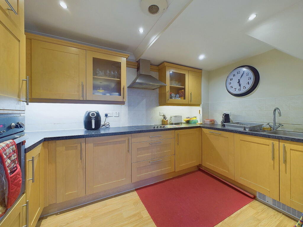 Rotary Lodge, 32, St. Botolphs Road, Worthing, BN11 - View 5